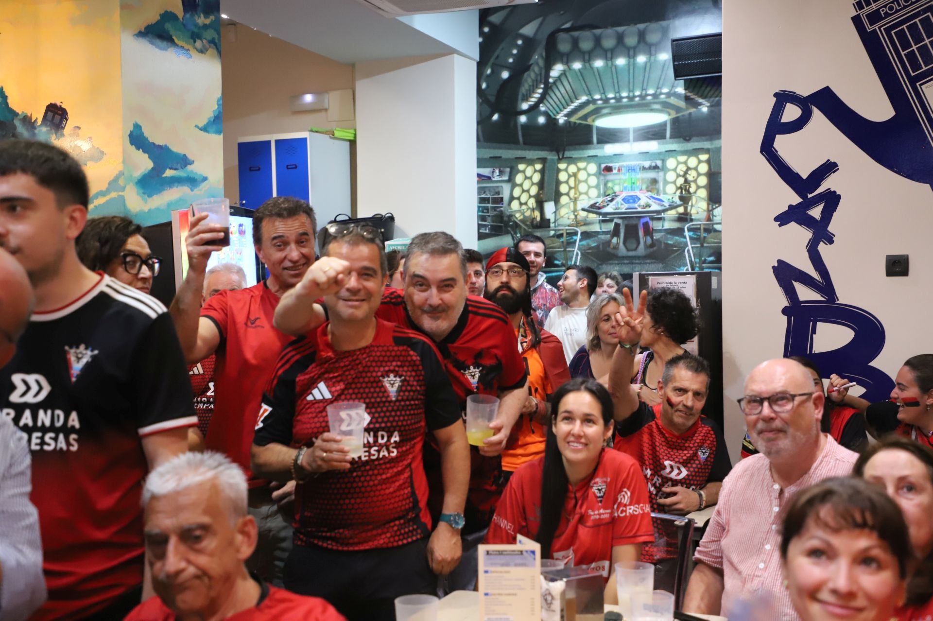 Imágenes de Miranda volcada con su equipo