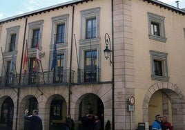 El PSOE de Aranda exige una actuación urgente para renovar el abastecimiento