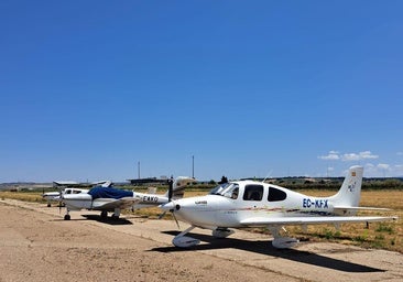 Una treintena de aeronaves recalan en Burgos por la Vuelta Aérea a España 2025