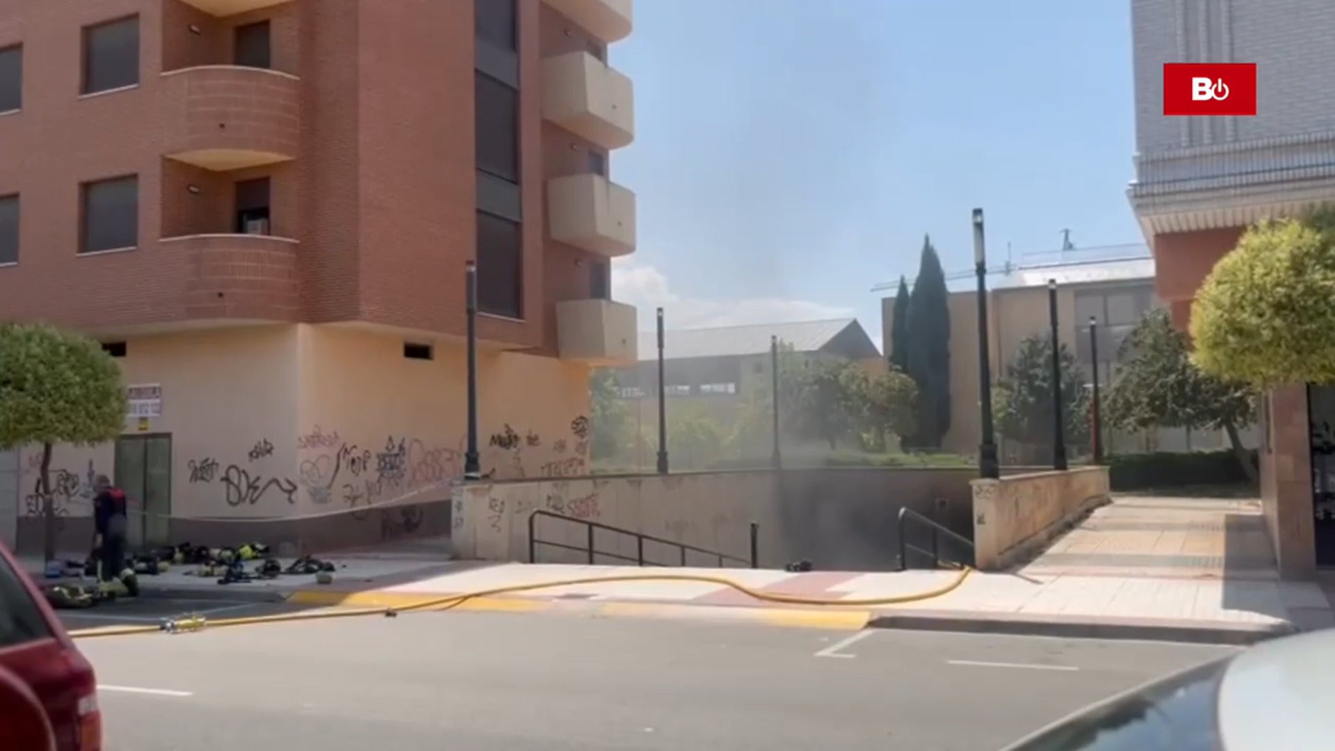 Así ha sido el impresionante incendio en un garaje de Miranda de Ebro