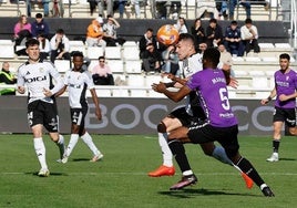 El Córdoba volverá a visitar el Estadio de El Plantío una temporada más.
