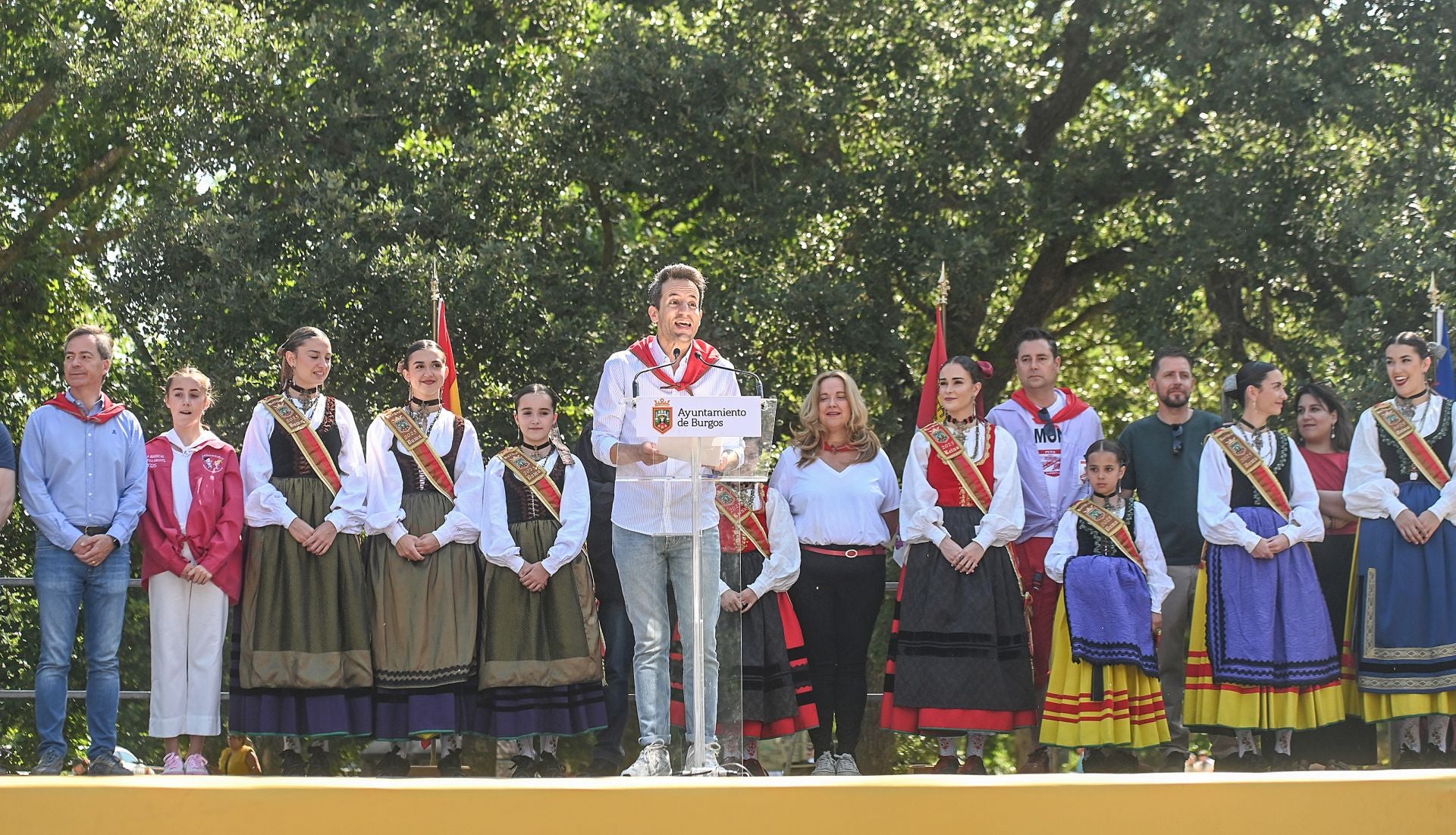 Buros apura las fiestas con el Día de las Peñas