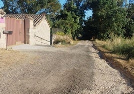 Estado actual de la entrada al hotel rural.