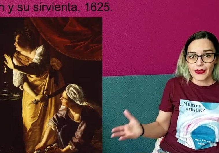 Elena Rodríguez explica la historia de Artemisia, una artista que fue violada.
