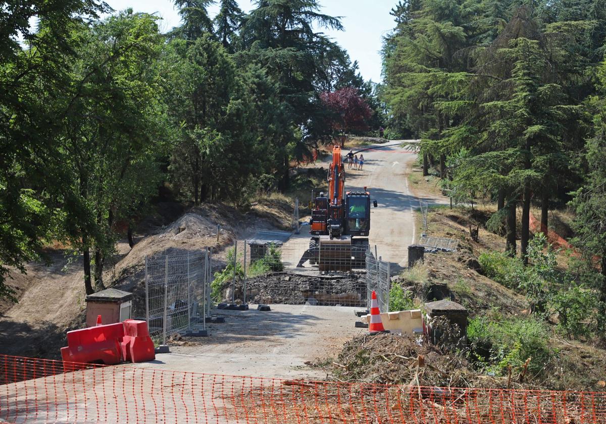 Así ha sido el derribo del puente de las Corazas, en Burgos