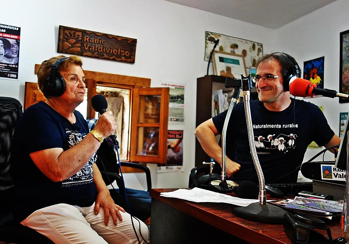 Jokin Garmilla al frente de la emisora que ensalza el valor de lo pequeño.