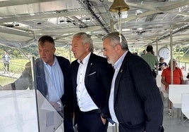 Nicanor Sen ha asistido a la inauguración del remodelado hostal del Valle de Tobalina.