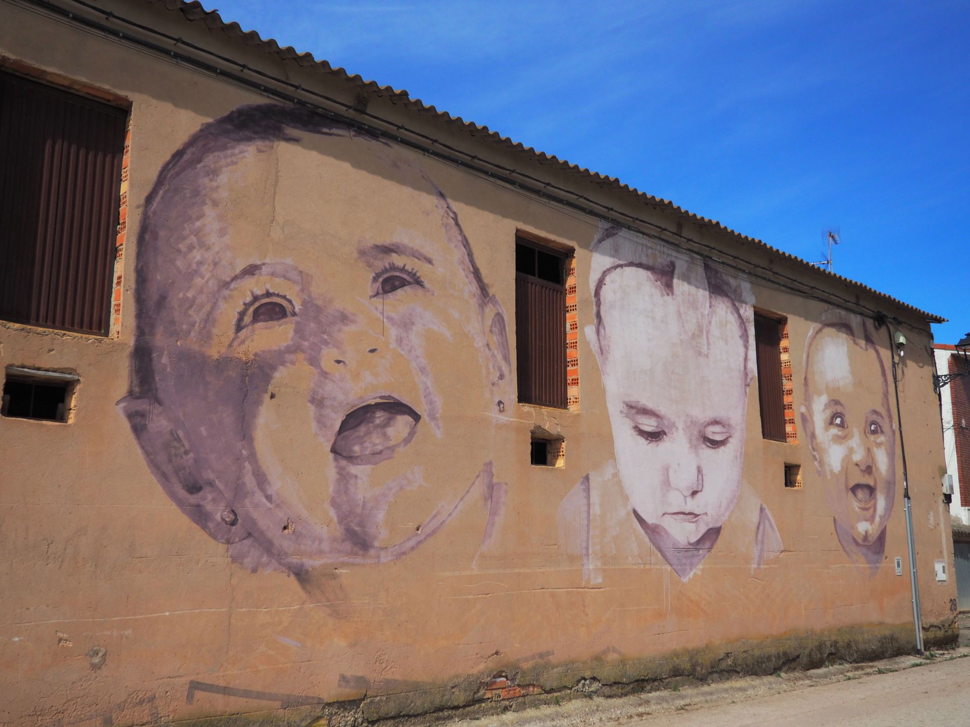 'Poesía para María', dedicado a Jorge Luis Borges. Realizado por Willy Arenas (La Compañia De Mario).