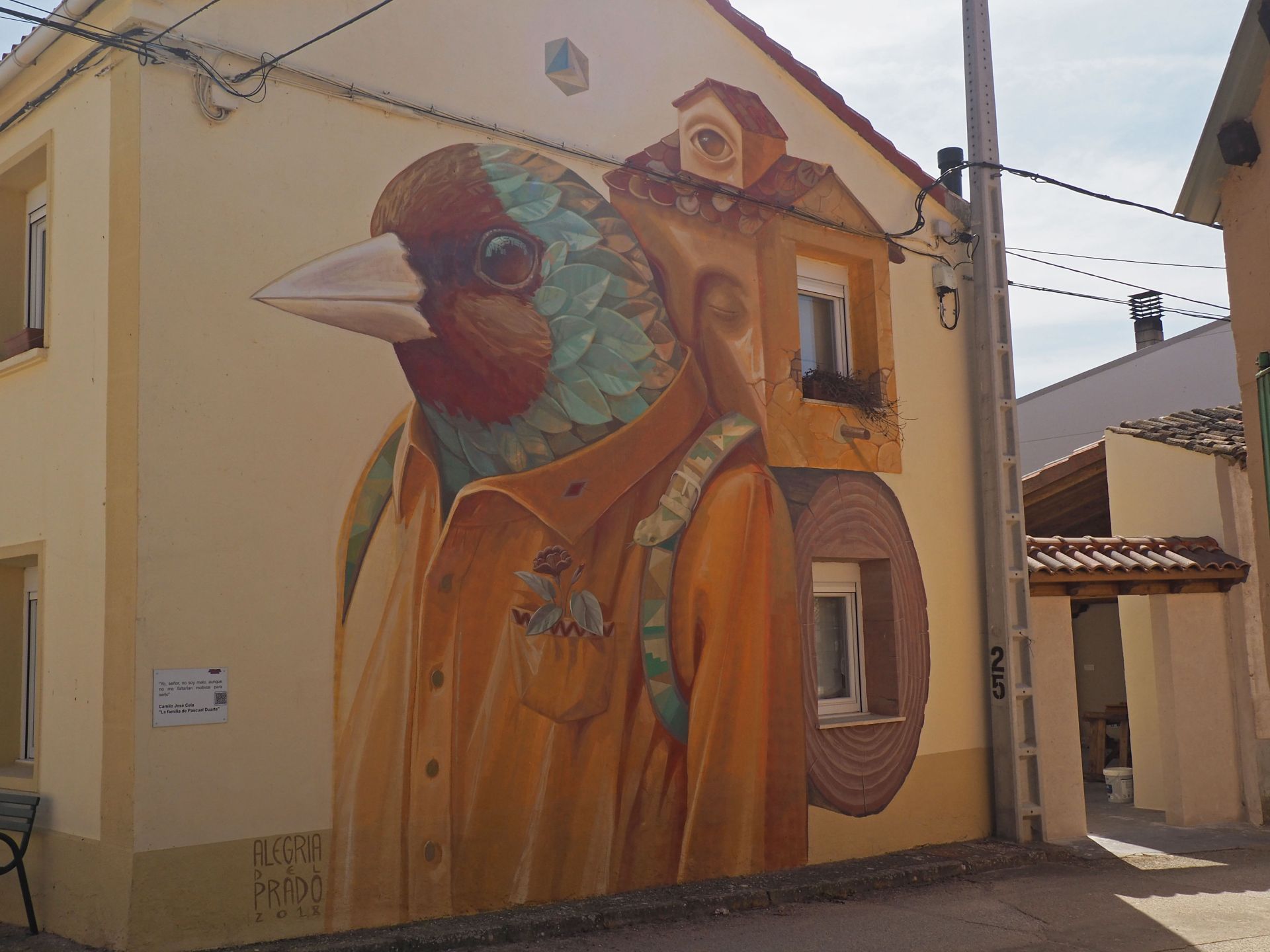 'La casa en la mochila', dedicado a Henry David Thoreau. Realizado por colectivo Alegría del Prado.