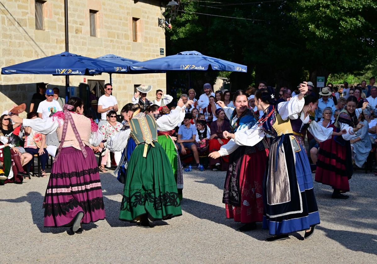Grupo El Torrejón de Adrada de Haza, Burgos.