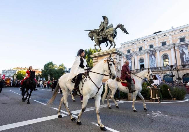 Parte de la comitiva del desfile del Cid.