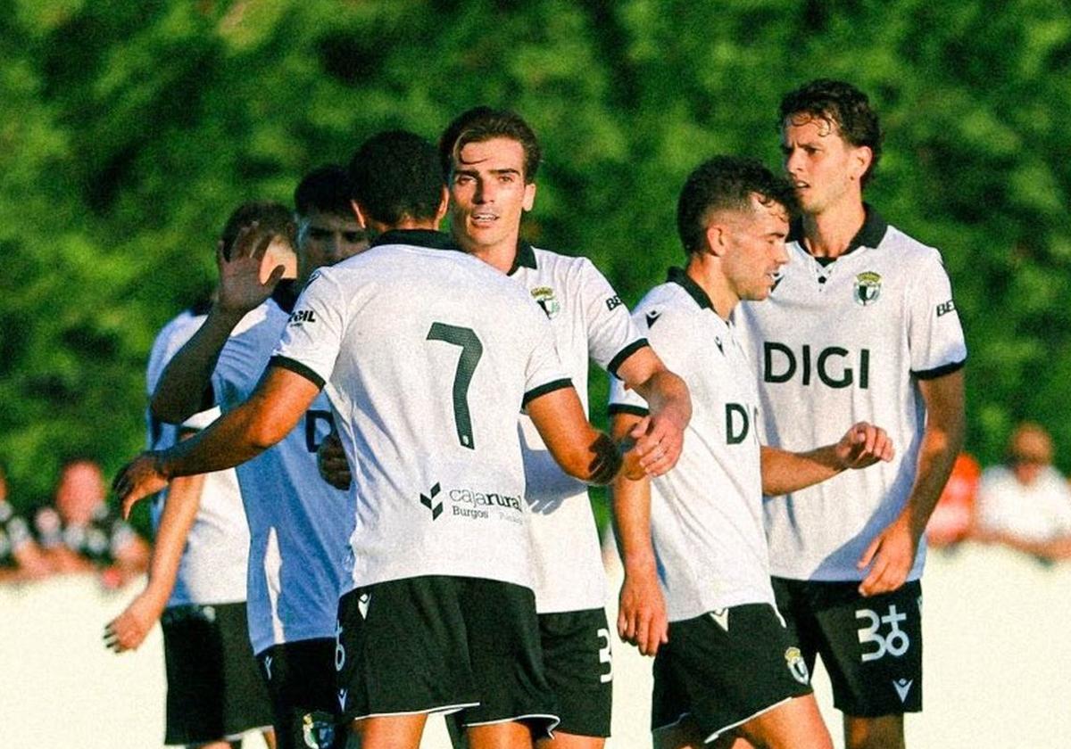 íñigo Córdoba fue el autor de los dos goles.
