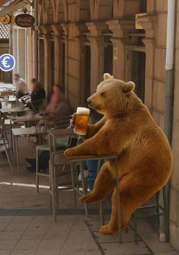 Imagen - Imagen creada en tono de humor del oso en un bar de Quintanar.