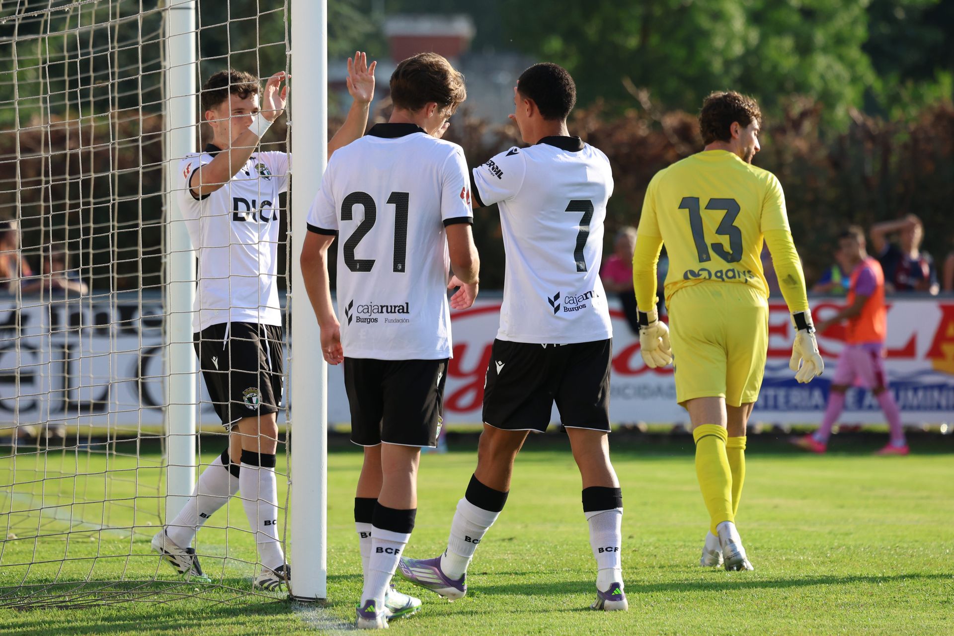 Todas las imágenes del tercer partido de pretemporada del Burgos CF