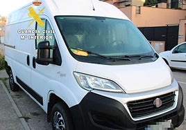 Imagen de una de las furgonetas robadas.