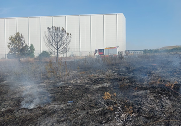 Dos incendios simultáneos movilizan todos los efectivos de guardia en la ciudad de Burgos