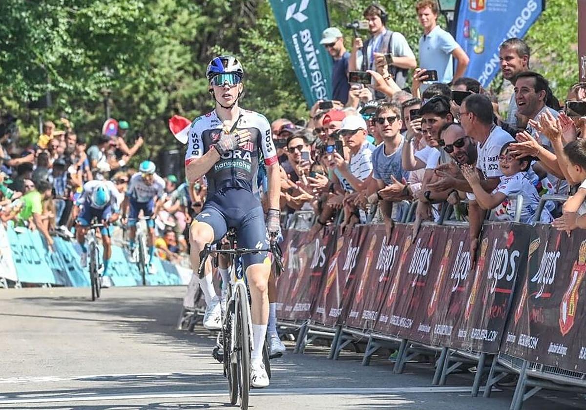 Roger Adriá se impone en la primera etapa de la Vuelta a Burgos