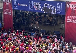 Concierto 'sorpresa' de Despistaos en la plaza del Trigo en Sonorama.