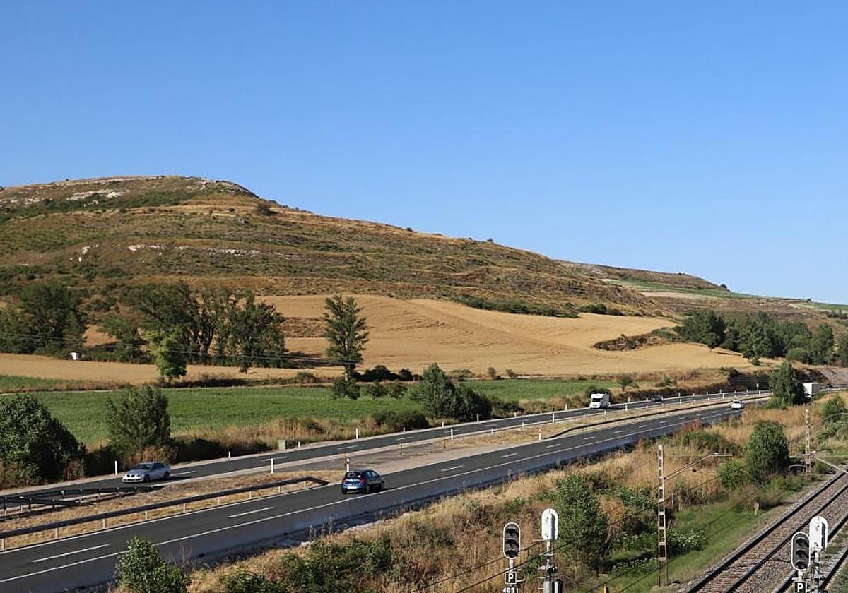 Carretera AP-1 a su paso por Quintanavides, en Burgos.