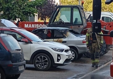 Susto en Aranda por el incendio y explosión de un coche aparcado
