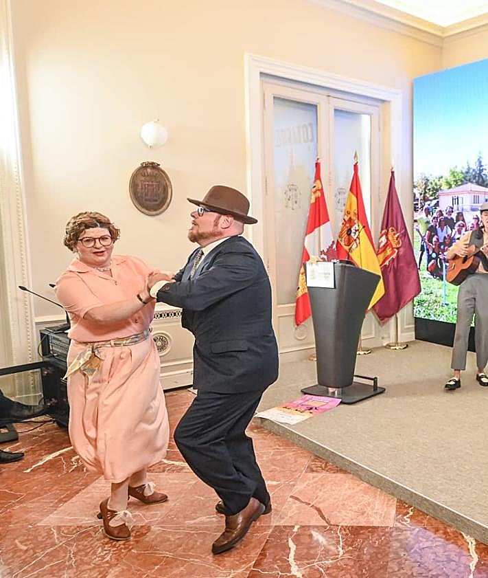 Imagen secundaria 2 - El pueblo de Burgos que acoge un festival de swing maridado con vino y viaje al pasado
