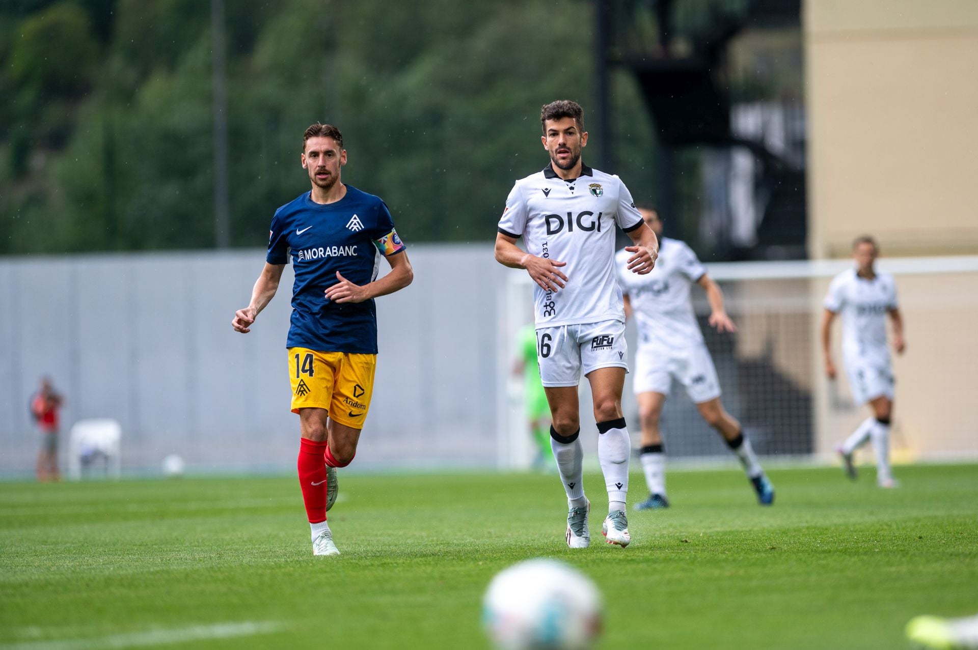 El partido del Burgos CF en Andorra, en imágenes