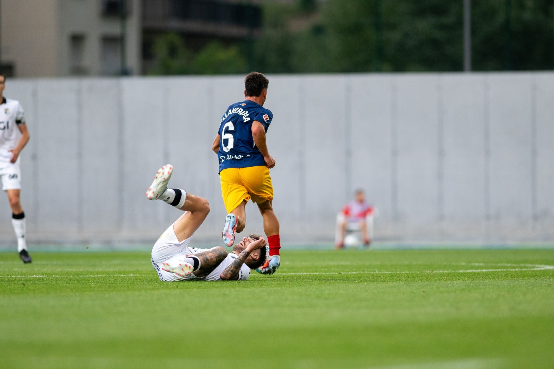 El partido del Burgos CF en Andorra, en imágenes