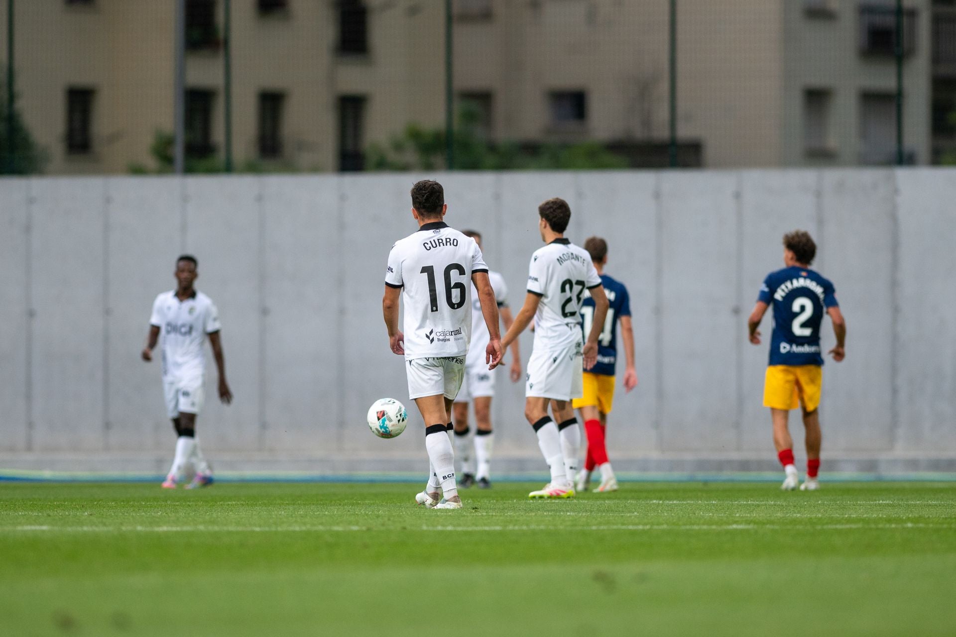 El partido del Burgos CF en Andorra, en imágenes