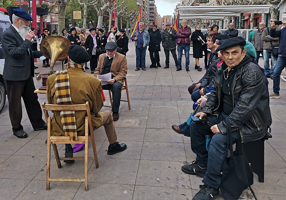Imagen principal - Chomón fue el impulsor de la Herriko Taberna de Miranda de Ebro