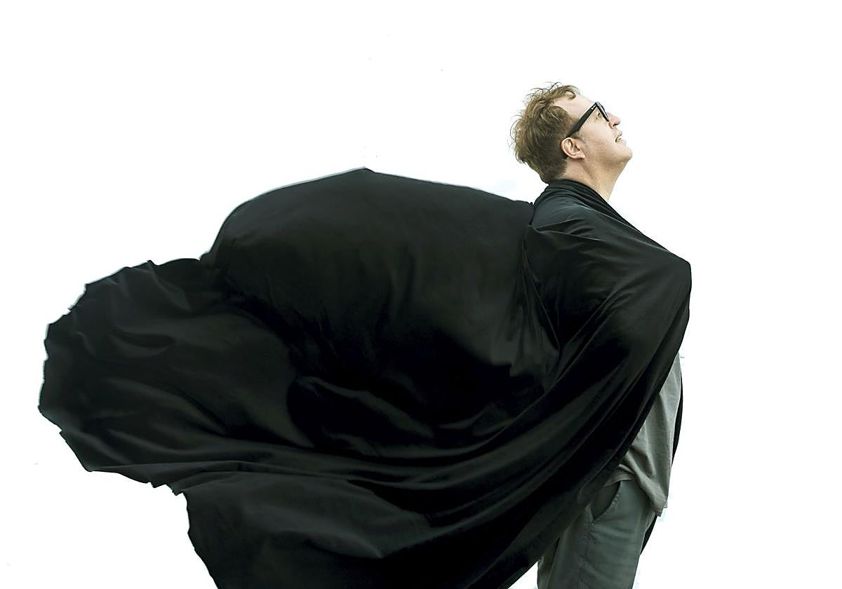 Luis Artigue presenta en Burgos su libro 'Trumpsilvania'