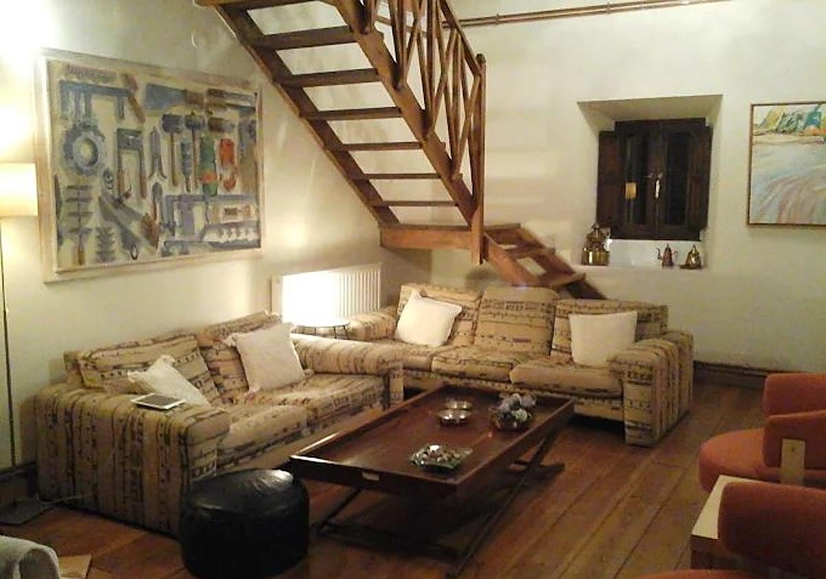 Imagen principal - Una joya rural con historia: La Posada El Pintor busca nuevo propietario a solo 10 minutos de Burgos