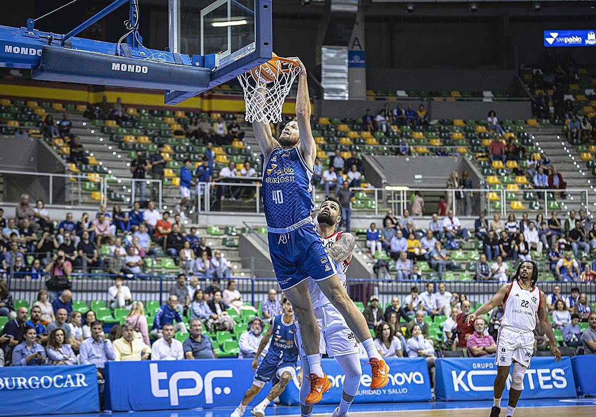 Imagen del encuentro entre el San Pablo y el Flamengo.