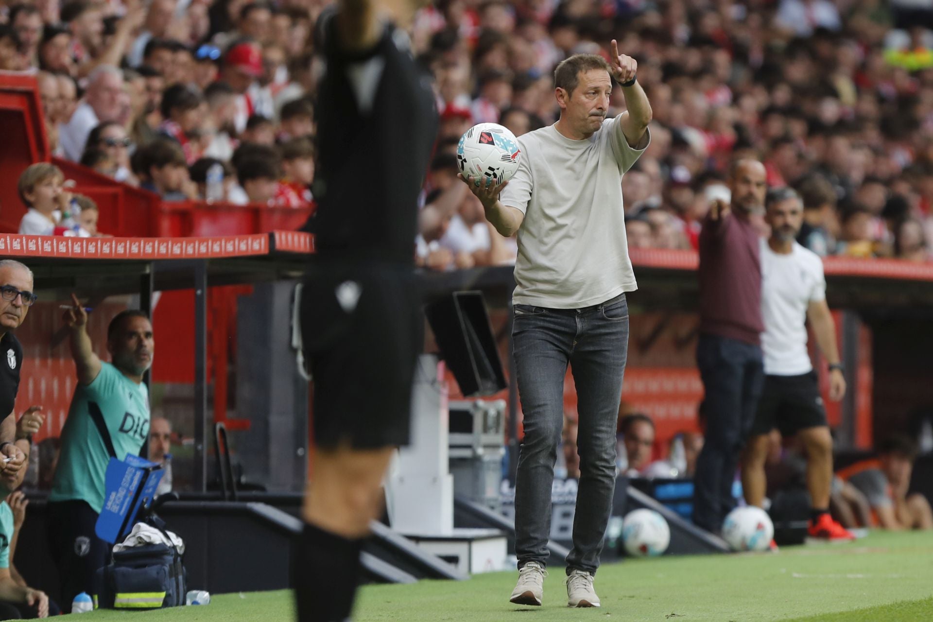 Todas las imágenes del partido entre el Sporting de Gijón y el Burgos CF