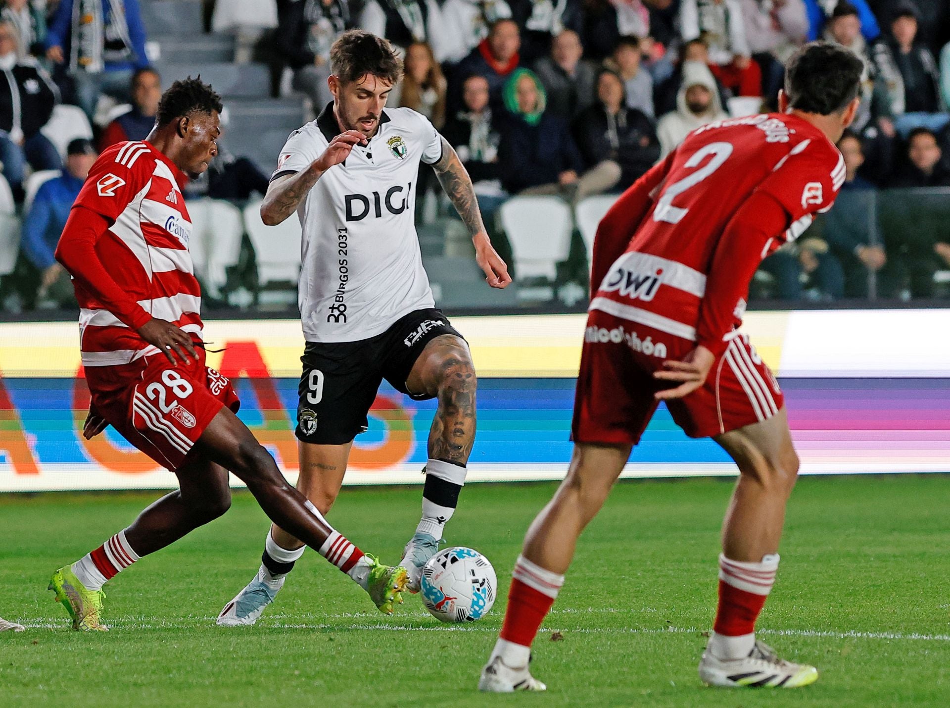 El Burgos CF - Granada CF, en imágenes