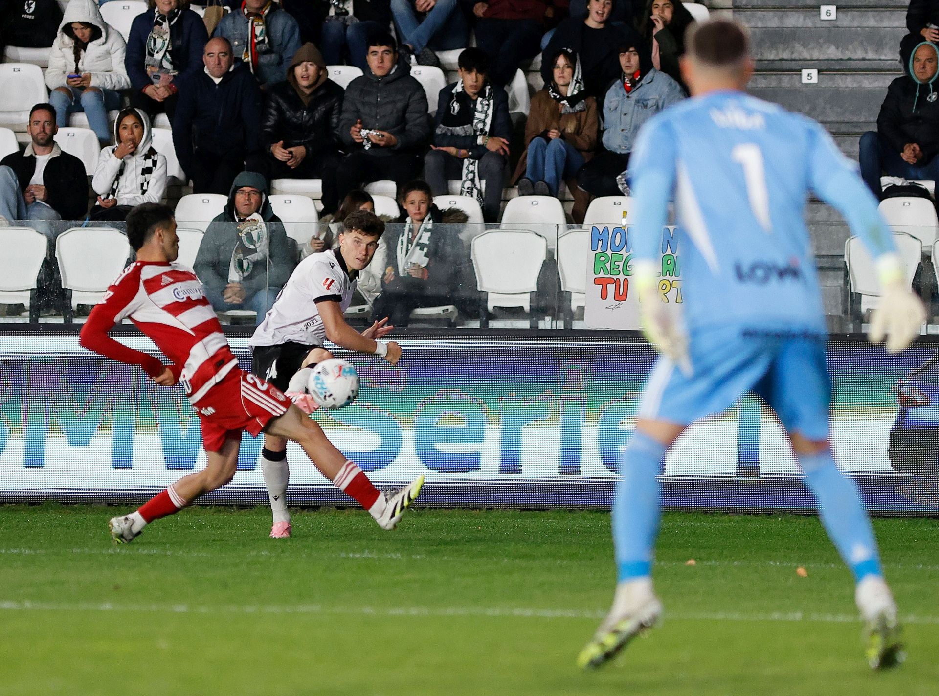 El Burgos CF - Granada CF, en imágenes
