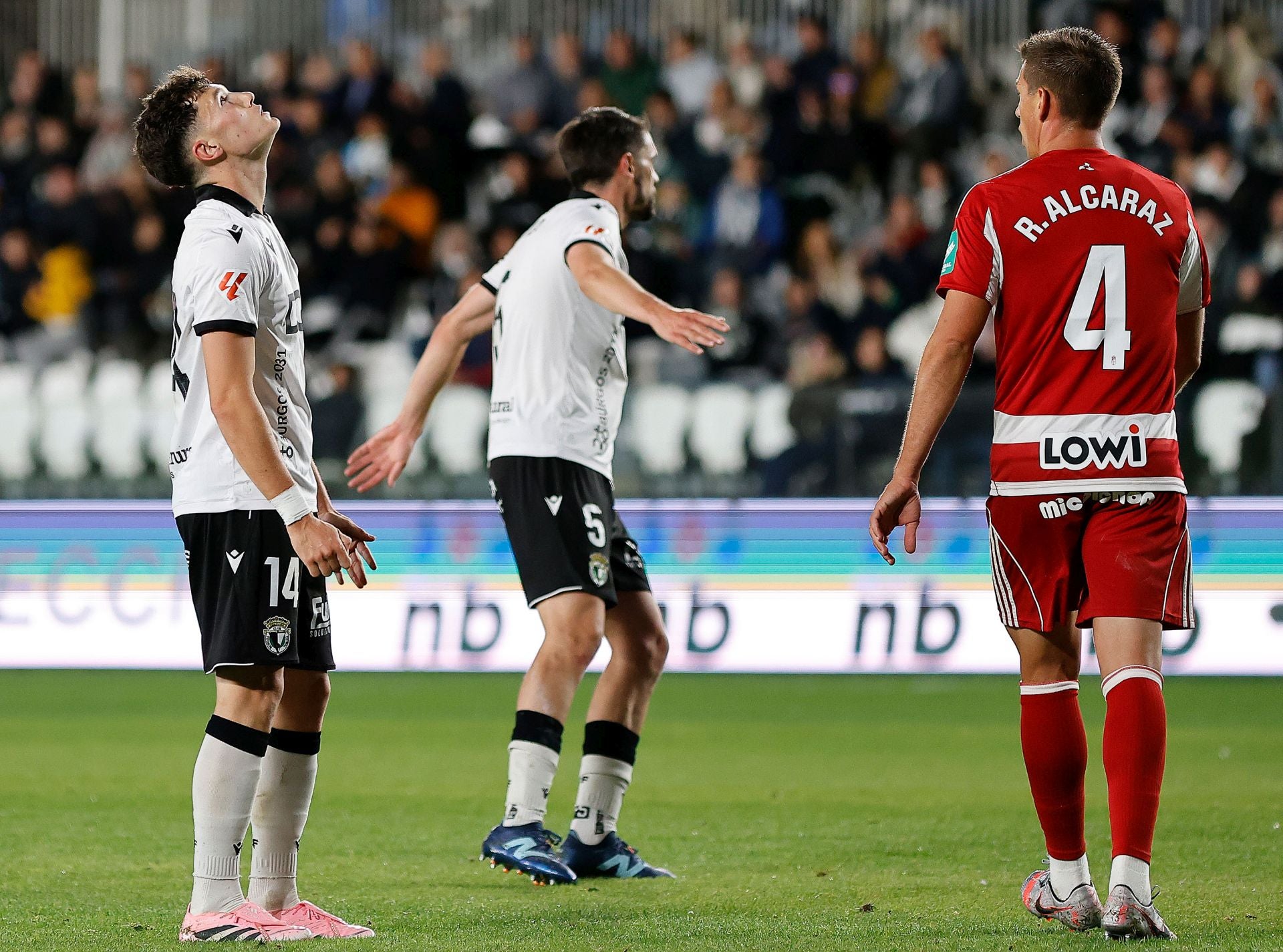 El Burgos CF - Granada CF, en imágenes