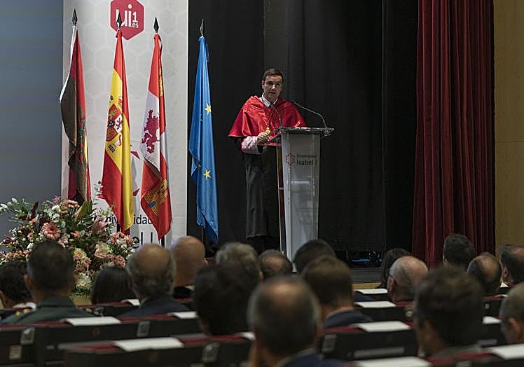 Fernando Pinto Palacios, magistrado y letrado del Gabinete Técnico de la Sala de lo Penal del Tribunal Supremo, dio la lección inaugural.