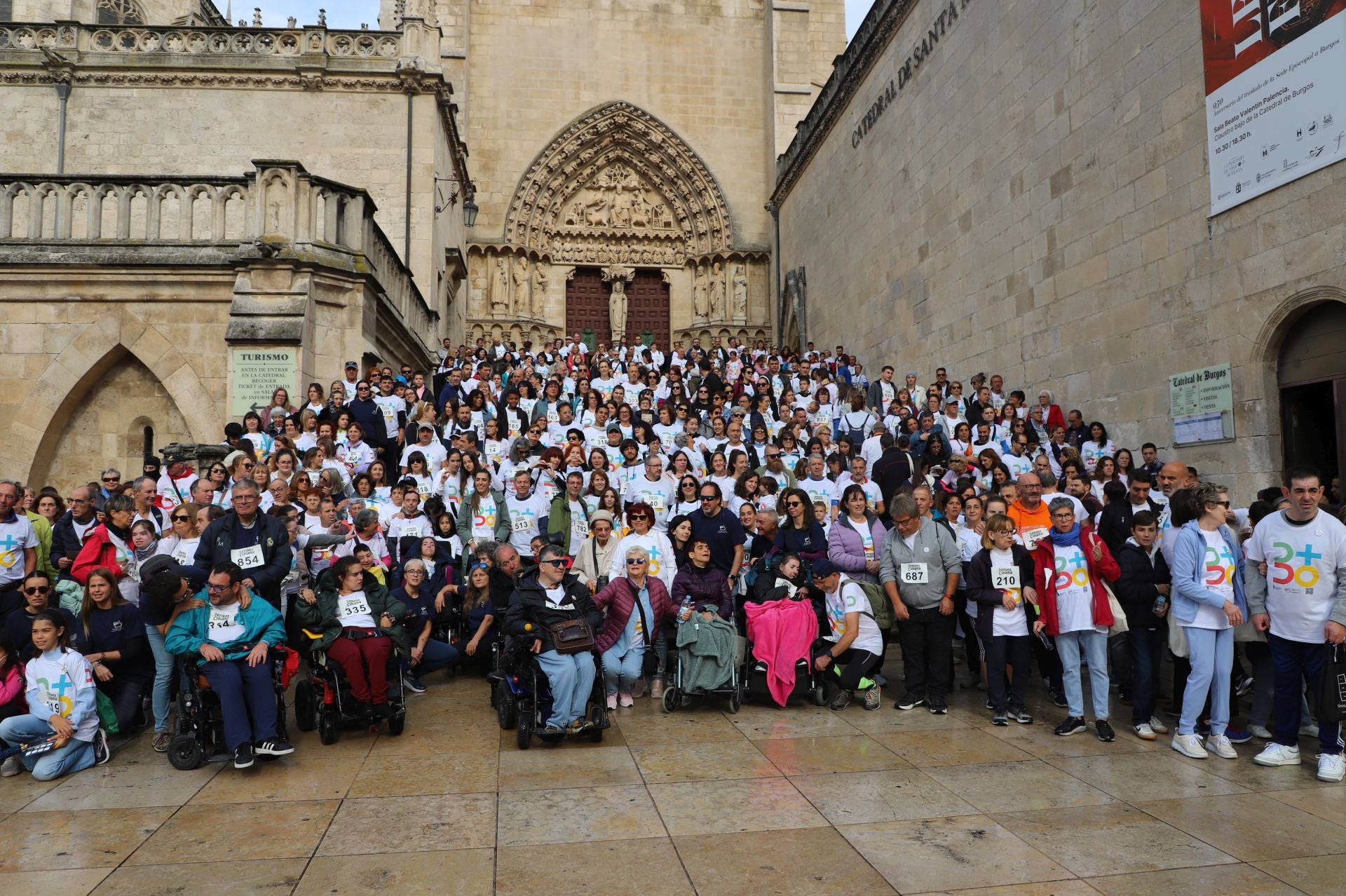 La I Marcha Cidiana celebrada en Burgos, en imágenes