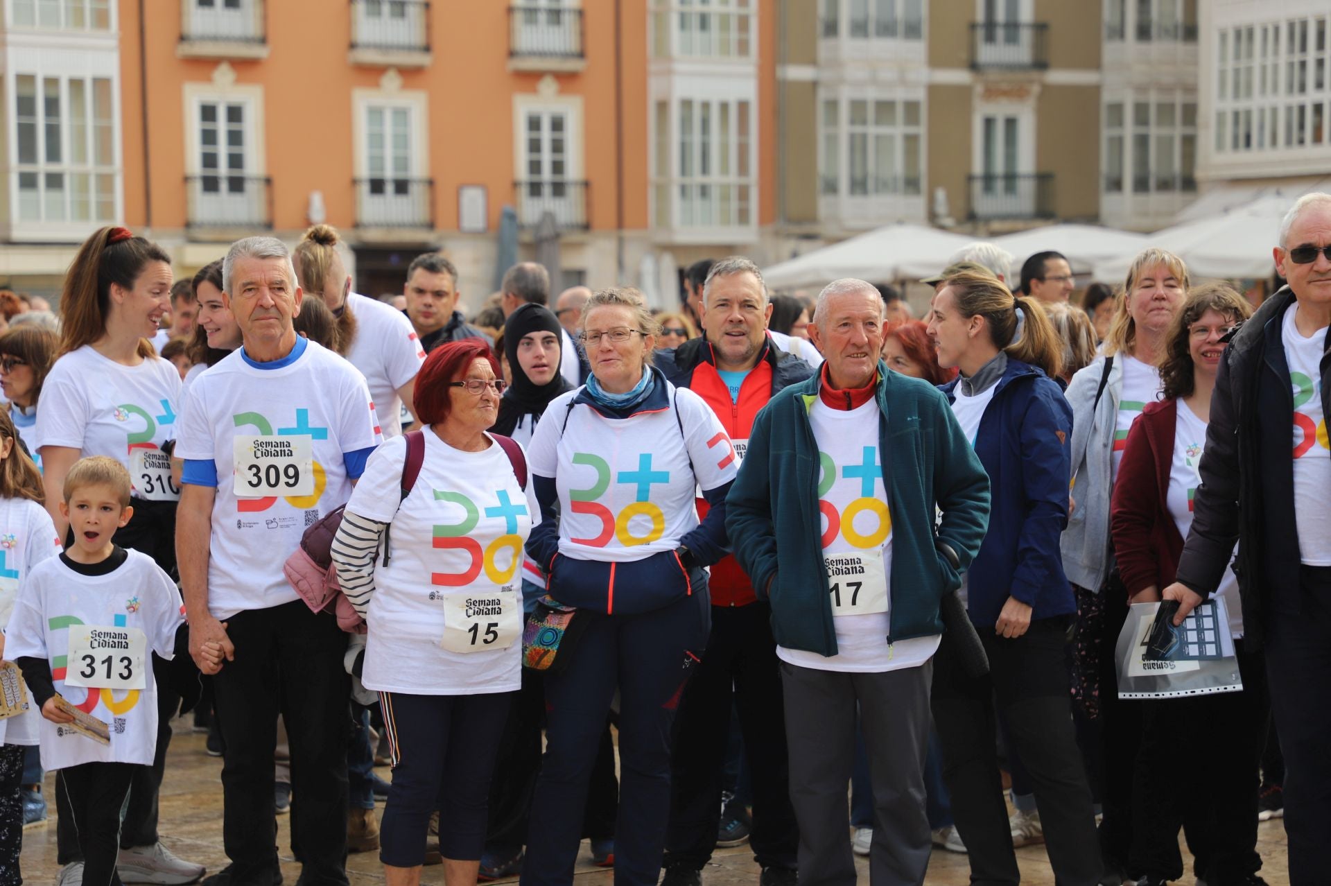 La I Marcha Cidiana celebrada en Burgos, en imágenes
