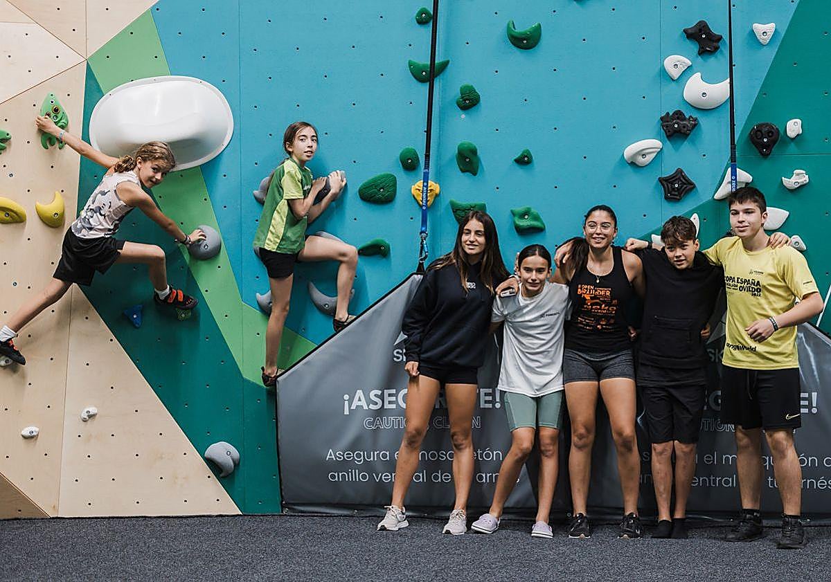 Imagen principal - SKALA celebra su segundo aniversario con una jornada histórica de escalada, espectáculo y diversión en Burgos