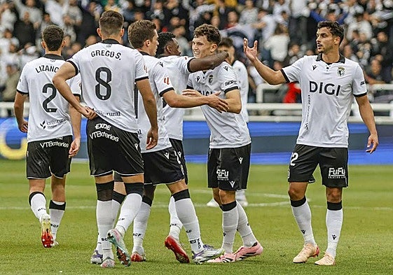 Imagen del encuentro de la pasada jornada que enfrentó al Burgos Cf y el Málaga CF.