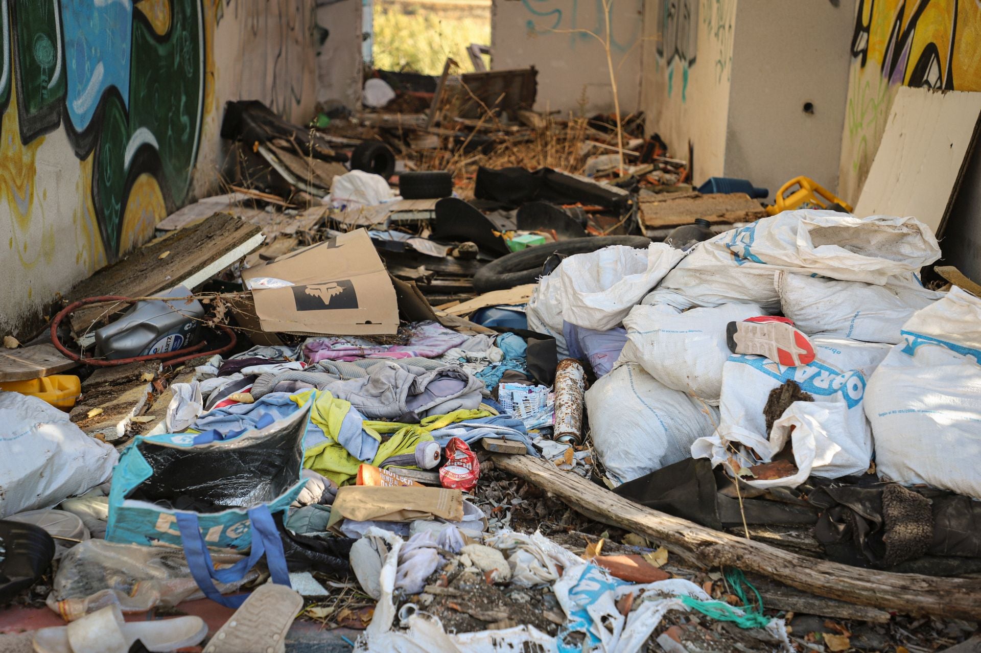 Así está la urbanización fantasma de un pueblo de Burgos, en imágenes