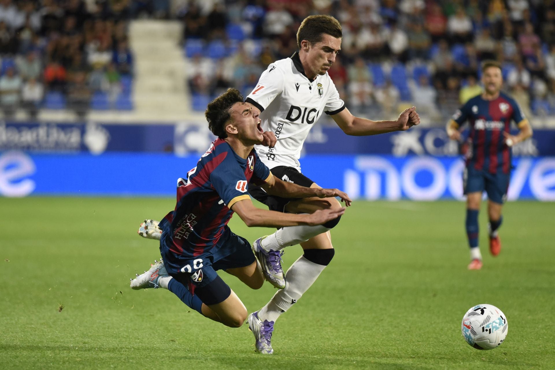 Todas las imágenes del encuentro entre el SD Huesca y el Burgos CF