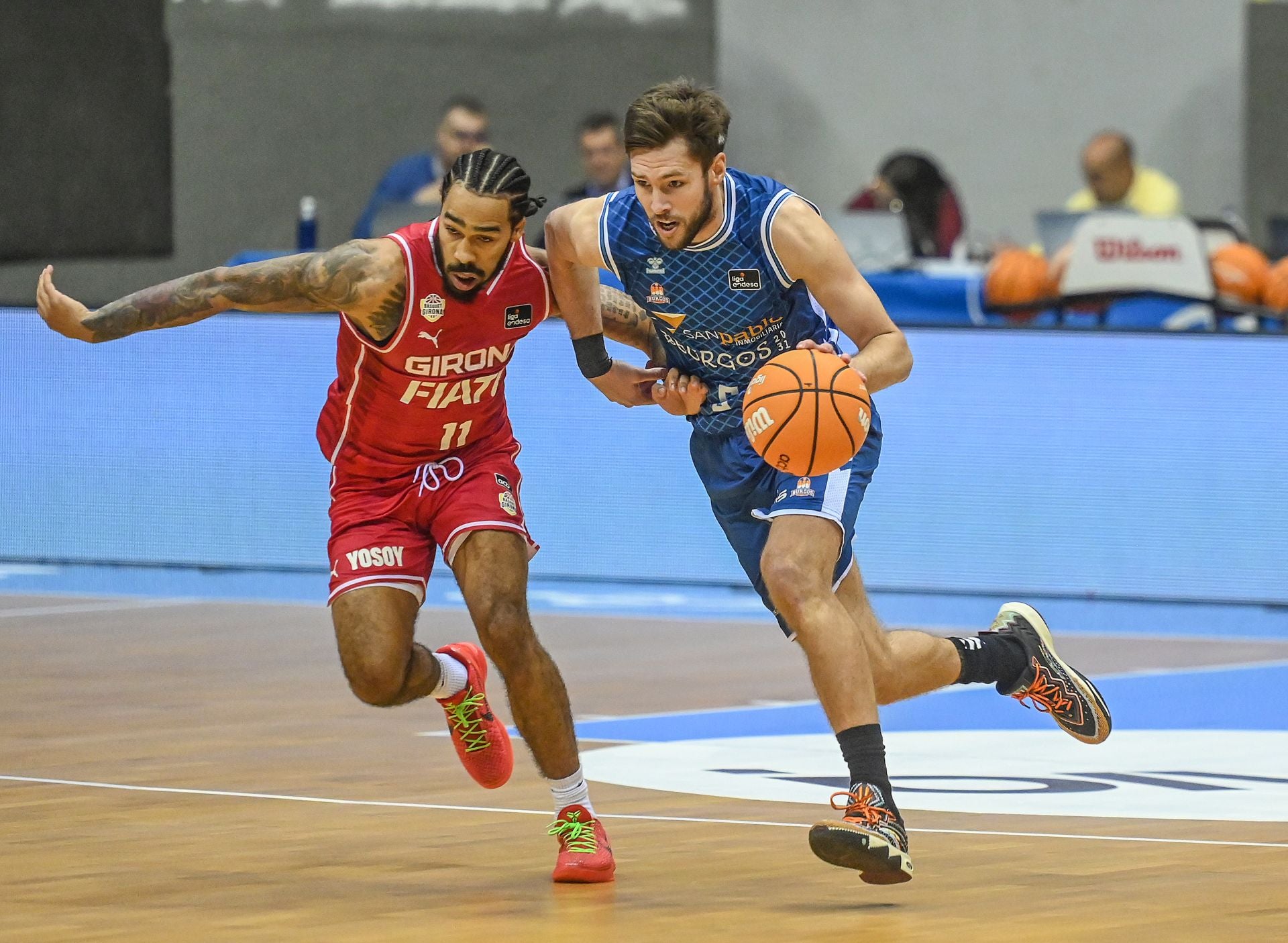 Todas las imágenes del primer partido de temporada entre el San Pablo Burgos frente al Bàsquet Girona