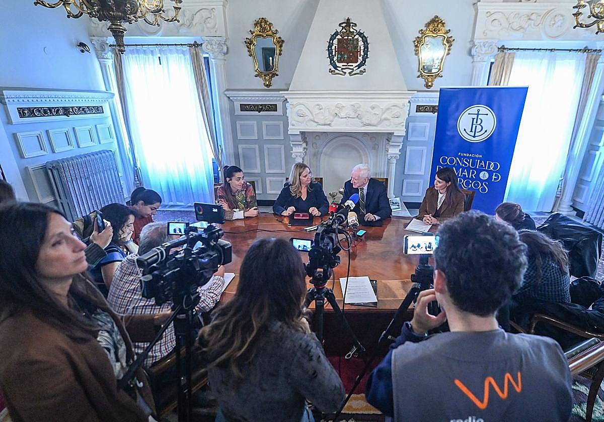 Ayala y Méndez han rubricado el acuerdo.