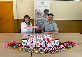 La presidenta de Autismo Burgos, Pilar Zorrilla, y el presidente del Club Babieca, Jorge Villegas, tras la firma del acuerdo.