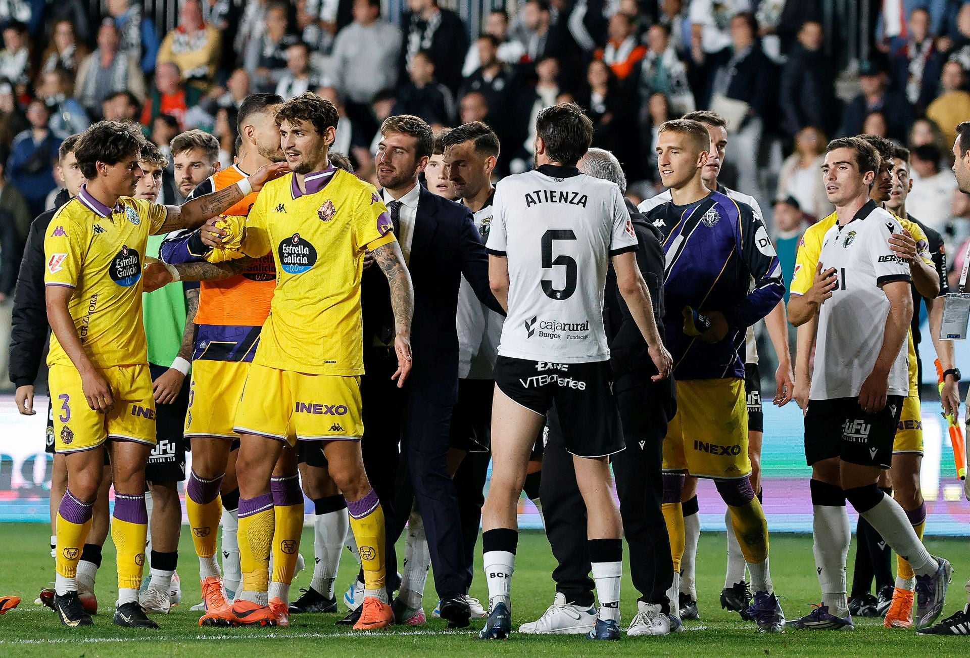 El derbi entre el Burgos CF y el Real Valladolid, en imágenes