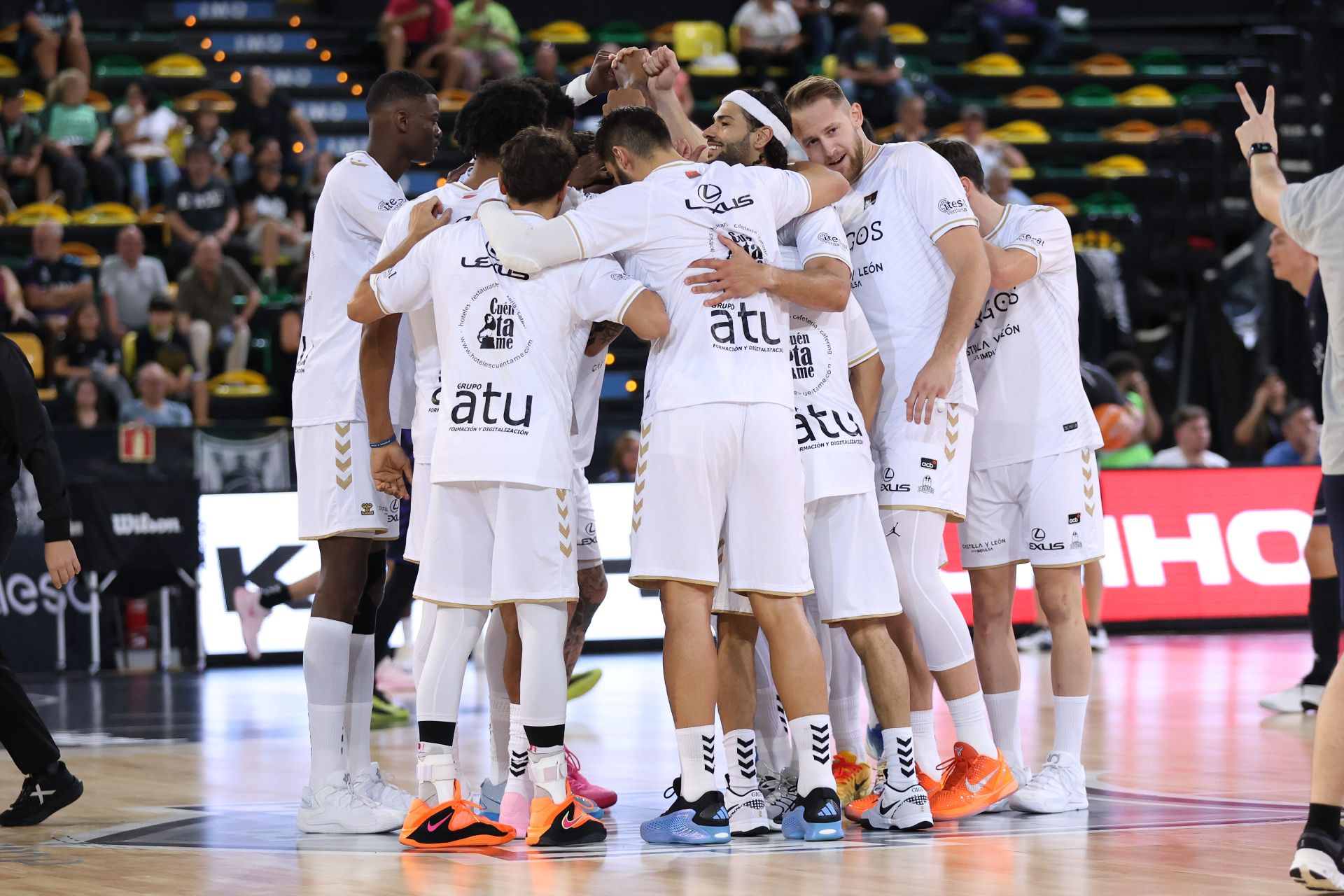 El encuentro del San Pablo Burgos frente al Bilbao Basket, en imágenes