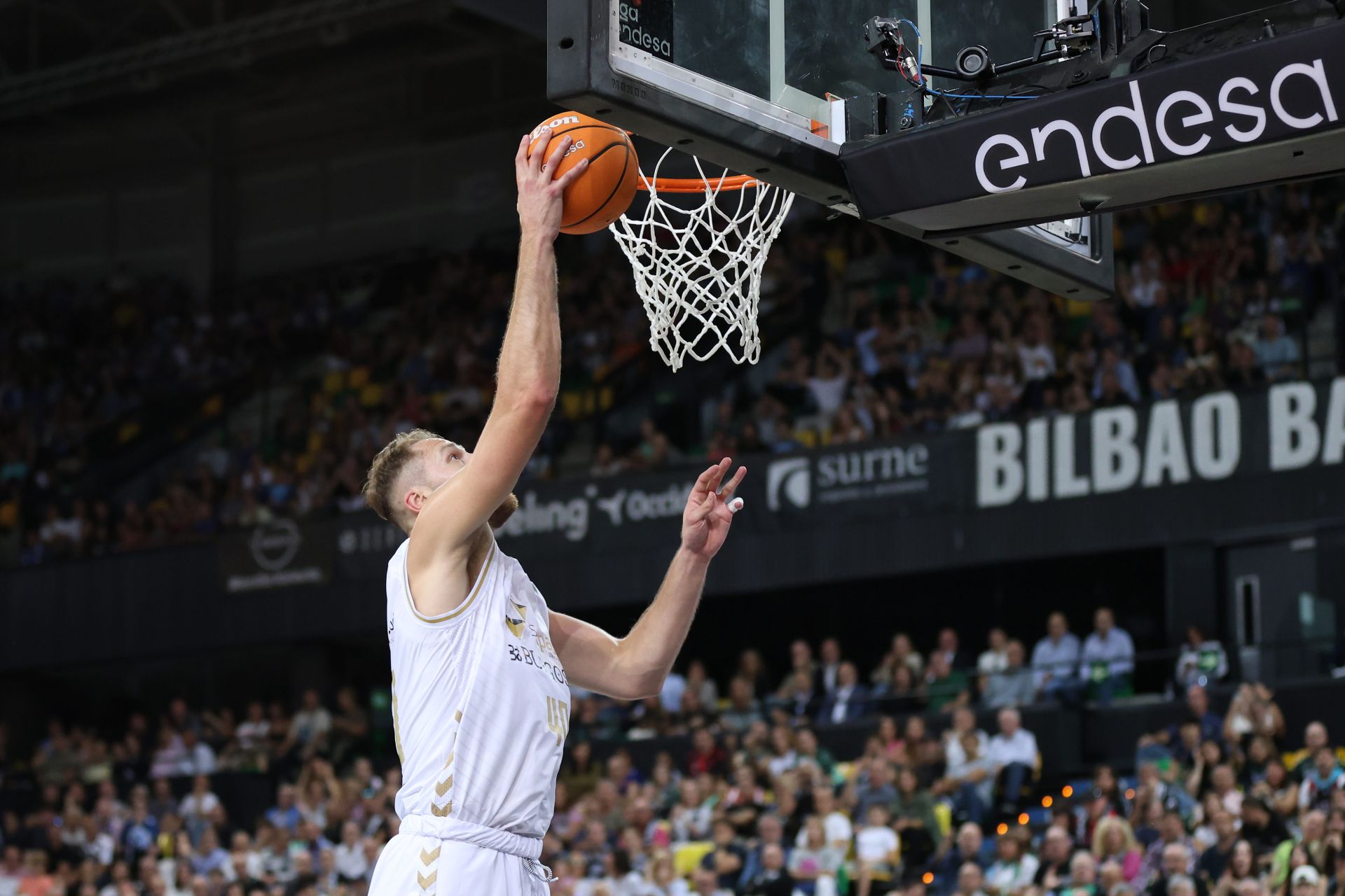 El encuentro del San Pablo Burgos frente al Bilbao Basket, en imágenes