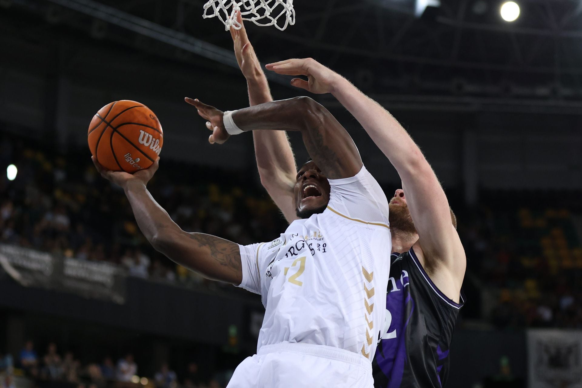 El encuentro del San Pablo Burgos frente al Bilbao Basket, en imágenes